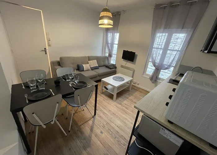 Apartment Saphir, Hyper Centre Au Calme Au Fond D'une Impasse Caen